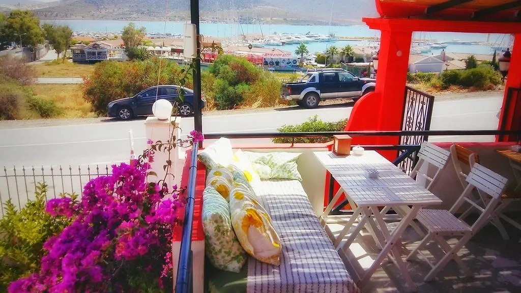 Homestay Parva Port Apartment Alacati Turkey